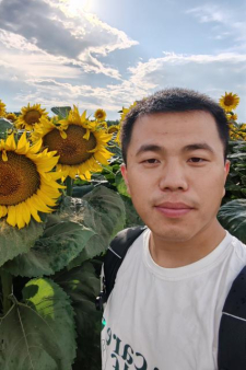 Яньцун Пань