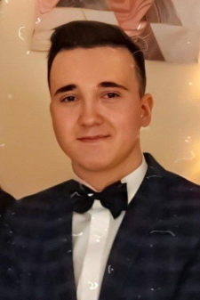 Данис Рамилевич Муратов